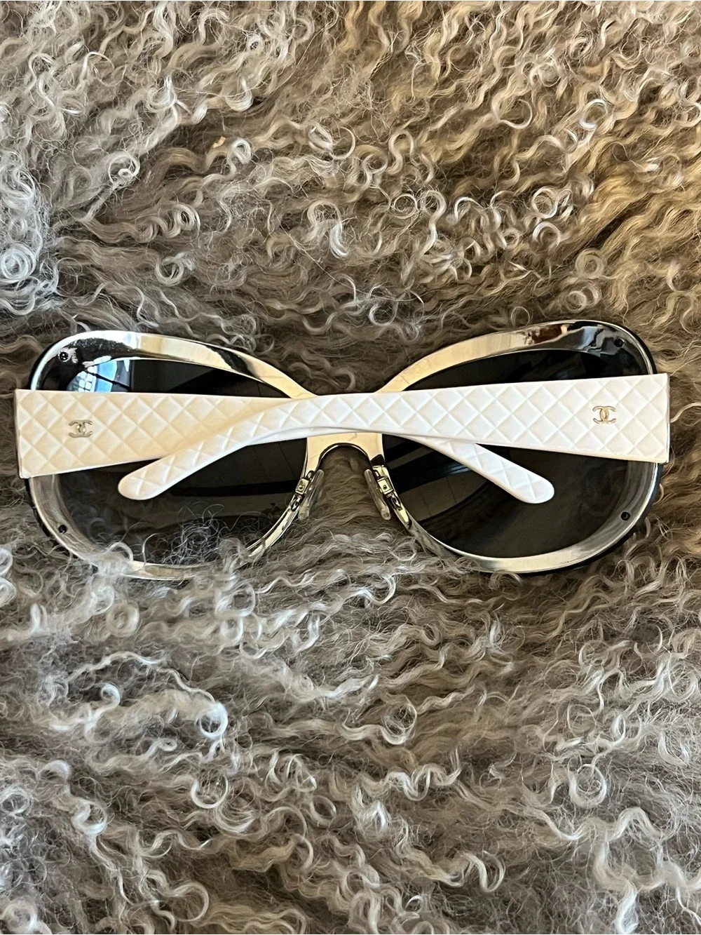 CHANEL White Quilted-Arm Sunglasses with Gradient Black-Gray Lenses Authentic